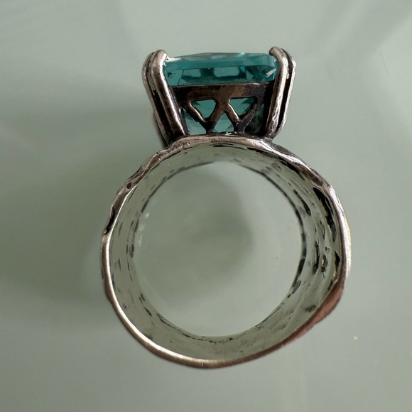 Silpada Silver ring with aquamarine-colored glass/stone - Picture 2 of 8